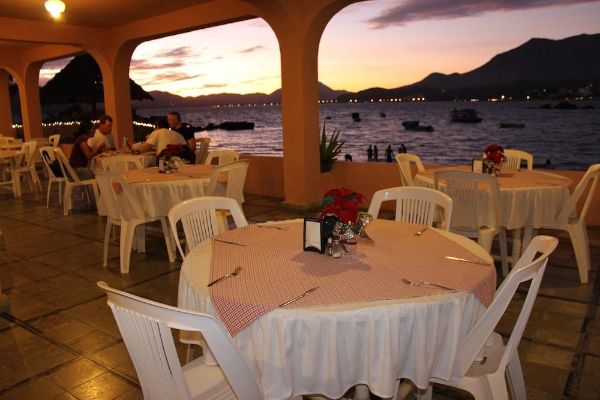 Playa de Santiago Hotel (Manzanillo)